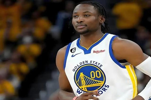 关于勇士球员公开质疑裁判判罚尺度，引争议，更多如何行业欢迎来源方面.的信息